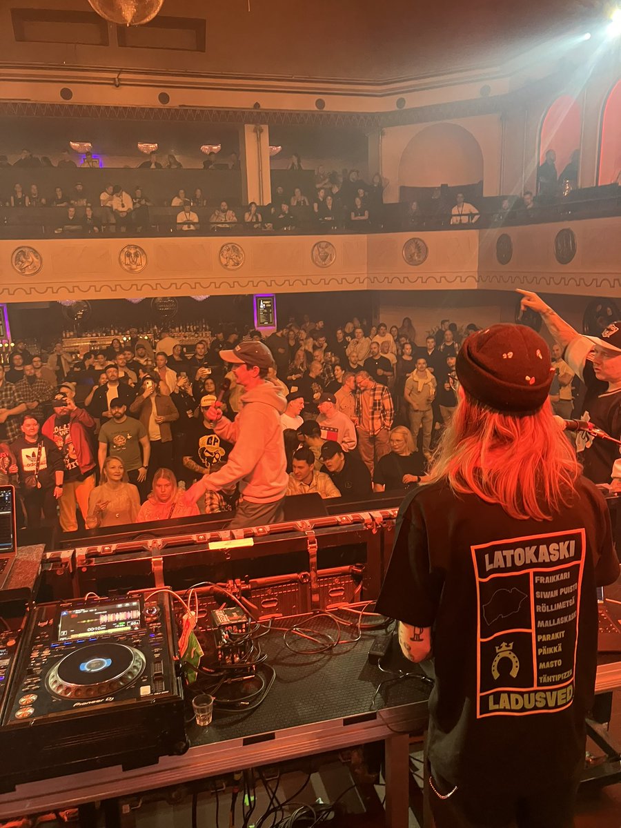 Ihan hauskaa oli eilen Apollossa! 🍺🔥