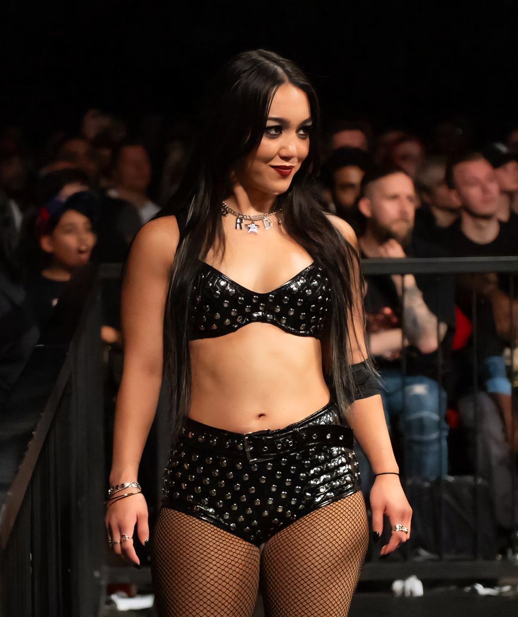 RoxannePerezNet's tweet image. Daily Photo #RoxannePerez #TheProdigy #WWE #WWERAW