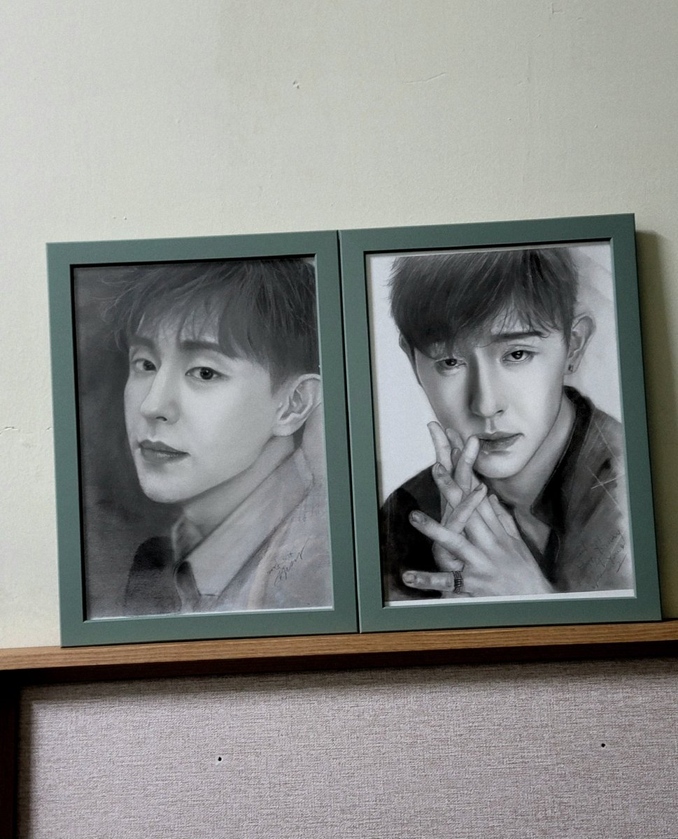 오늘 다시그림😆😆
오른쪽으로 정했다!!!!! 실제로보는게더이쁜대...
륜아 생일축하한다🎉
#邓伦 #등륜 #덩룬 #Allendeng #DengLun #那份 #鄧倫 #Denglun #ダンルン