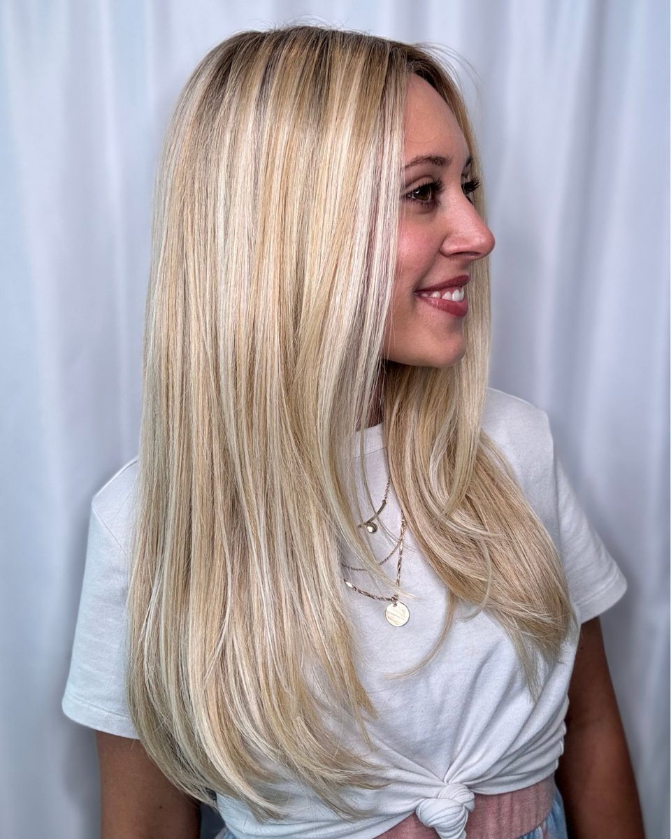 pattispearls's tweet image. 🙌🙌 Leading Edge by @tressallurewigs in 24/102R12 😍✨

Shop it here: wigsbypattispearls.com/products/leadi… 

#wigsbypattispearls #thinhairsolutions #tryon #alternativehair #hairlosssolutions #hairconfidence #tressallurewigs