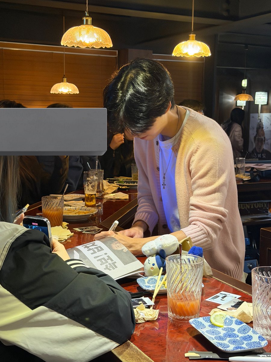 nulltowdz's tweet image. #홍경 

아 웃음나