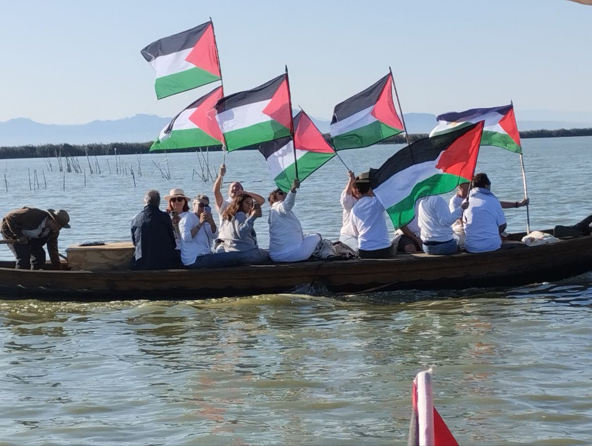 esquerraunida's tweet photo. Hui hem participat en la Flotilla Albuferemca en solidaritat amb Palestina.

Visca Palestina lliure! 🇵🇸 https://t.co/OZlBJuWeA8