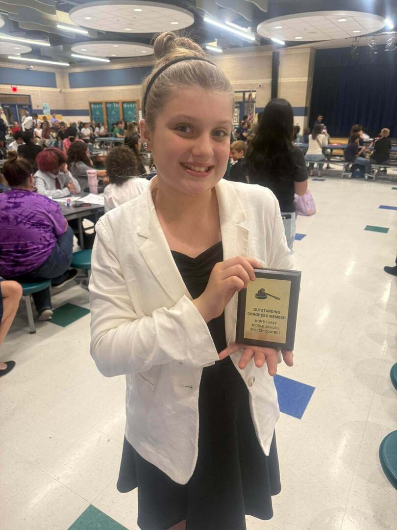 corrington's tweet photo. I could not be prouder of my baby!! 

The ONLY 6th grader of her school to debate at the first meet of the year and she placed!!!

I mean, I’m not that surprised, I have to debate with her daily and it ain’t easy 🤣. https://t.co/zweWRJ0RC1 https://t.co/zZoavCS7IU