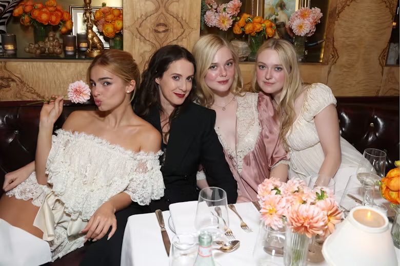 AccessAddison's tweet image. Addison Rae stuns with Elle Fanning, Dakota Fanning, and Sara Moonves.
