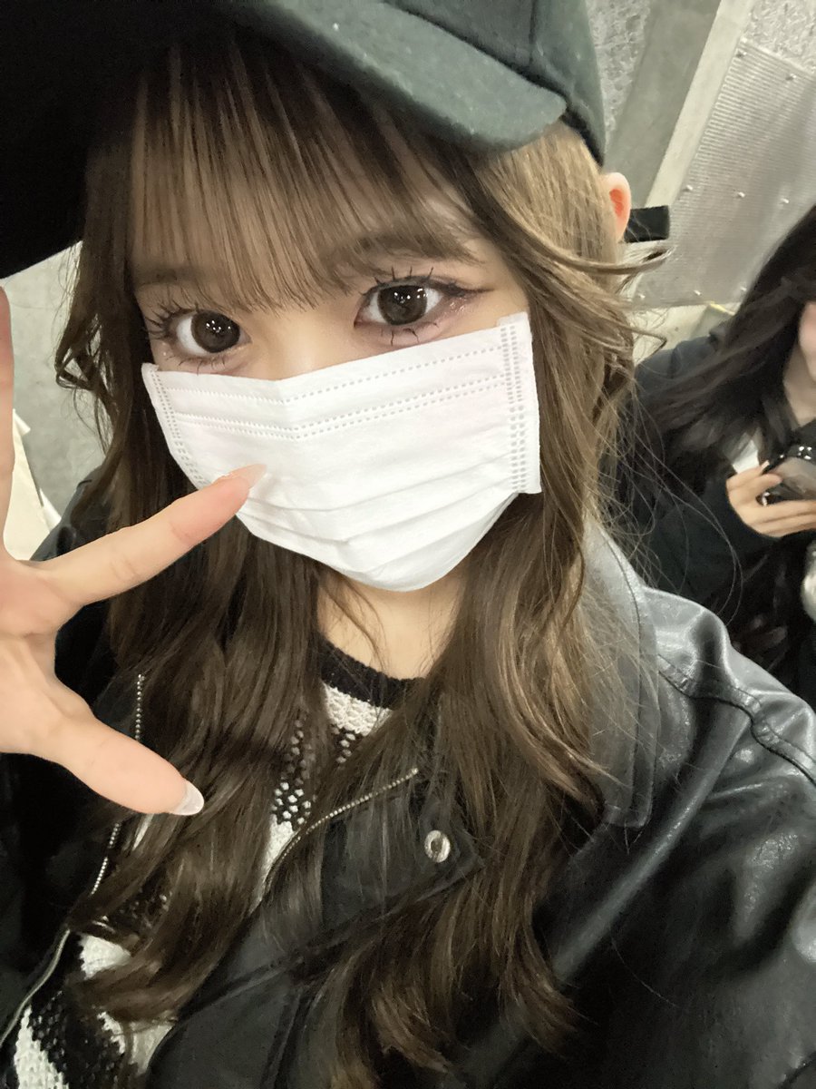 マスク美人るしあ~~✨✨

今日もとても楽しかったので、良い睡眠が出来そうです❕たくさんねようね❕

おやすみ
 #カワラボメイツ  #山本るしあ