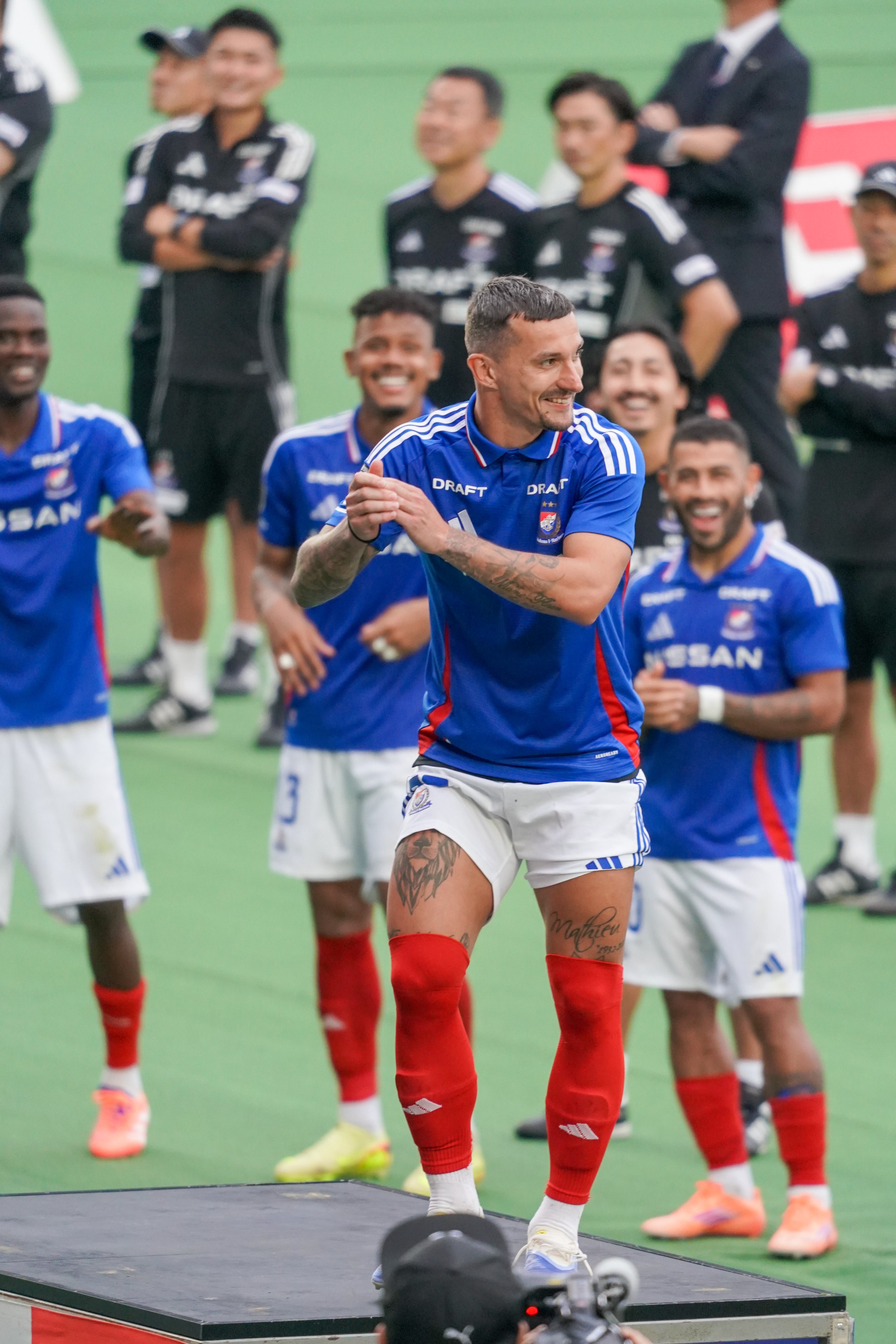 やらせてあげてよー - Search / X