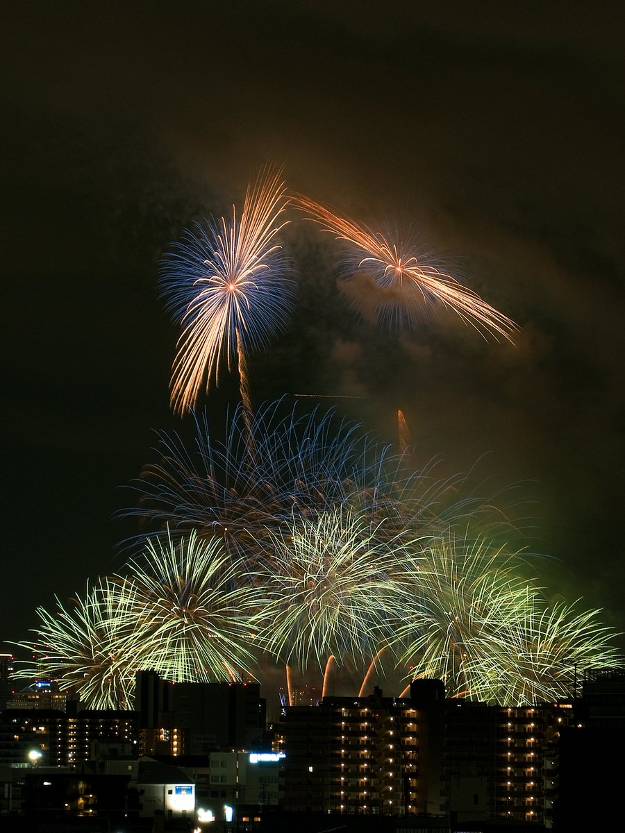 花火ページ Gxa_xn7asAALzlh.jpg