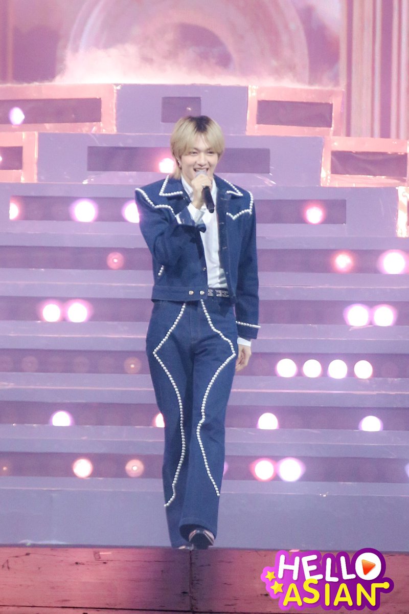 Hello_asian's tweet image. เก่งมากแล้วน้าาาา เด็กเร้กกก 
คนที่นุ่มฟูจนมัมเยอะที่สุดแล้ววว 🤭🤭🤭
CHAWARIN x DA Day1
#DA20ConcertxNuNewD1
#JulasHerbXDA20Concert
#NuNew