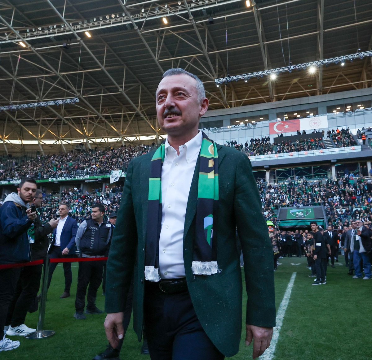 Tahir Büyükakın: Hızlı trenle gittik, üç puanla dönüyoruz. 💚🖤