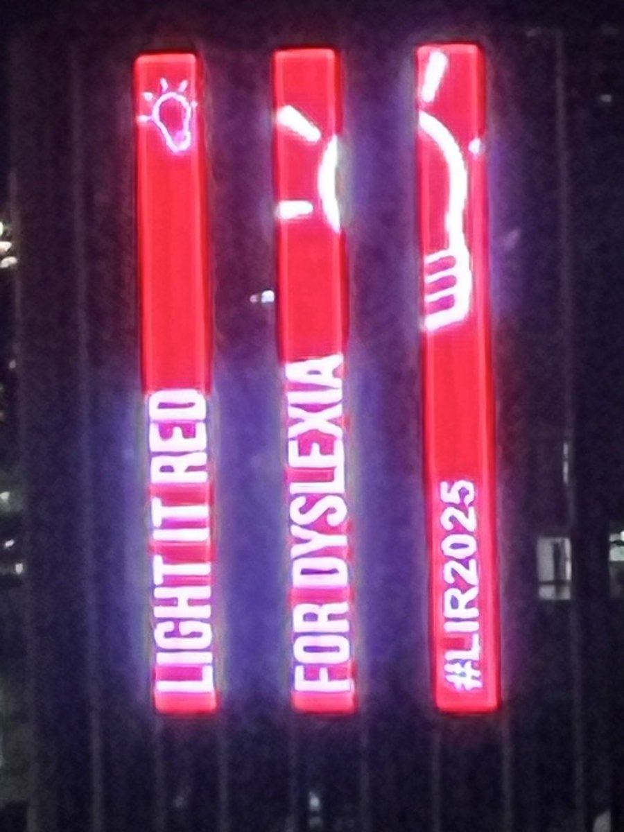 JulieMavlian's tweet image. So good to see this from our hotel room window late at night after the @CodeReadNetwork Dyslexia Gala Ball on the UniSA’s Bradley Building. #LightItRed
#CodeREaD