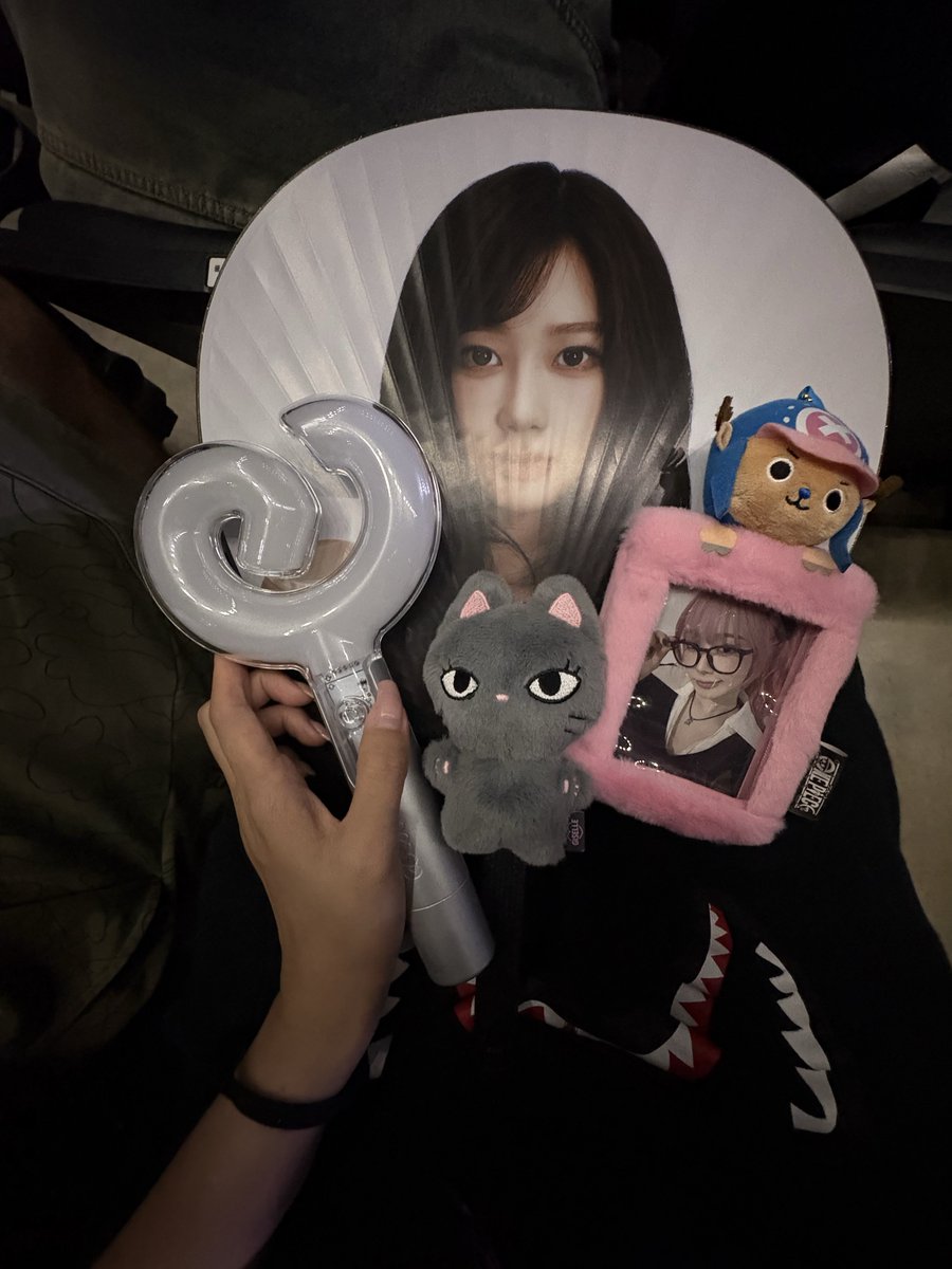 aeri_ayaka's tweet photo. ずっと応援するよaespa🌙💖⭐️ https://t.co/6tHEwztgxs