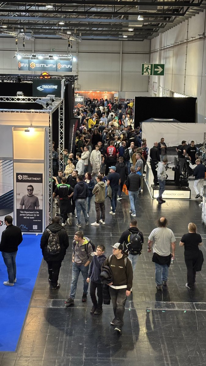 iiyamagmaster's tweet image. 🏎️🏁Sympa cette édition @SimRacingExpo avec @TMThrustmaster @MessaoudRedoine 
#simracing #monitors4gamers