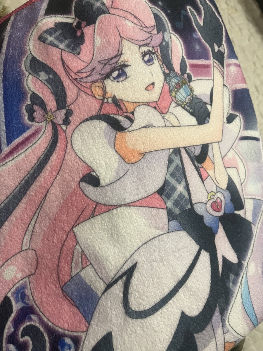 拡散希望です
キミプリライブ昼公演後、石階段のとこで私が倒れてしまった時にこちらの2公演特典のタオルをかけてくださった方、本当に助かりました🙇
大変貴重なものかと存じますのでお礼と共にお返ししたいです😖💦
もしこのツイートを見ていたらご連絡ください！