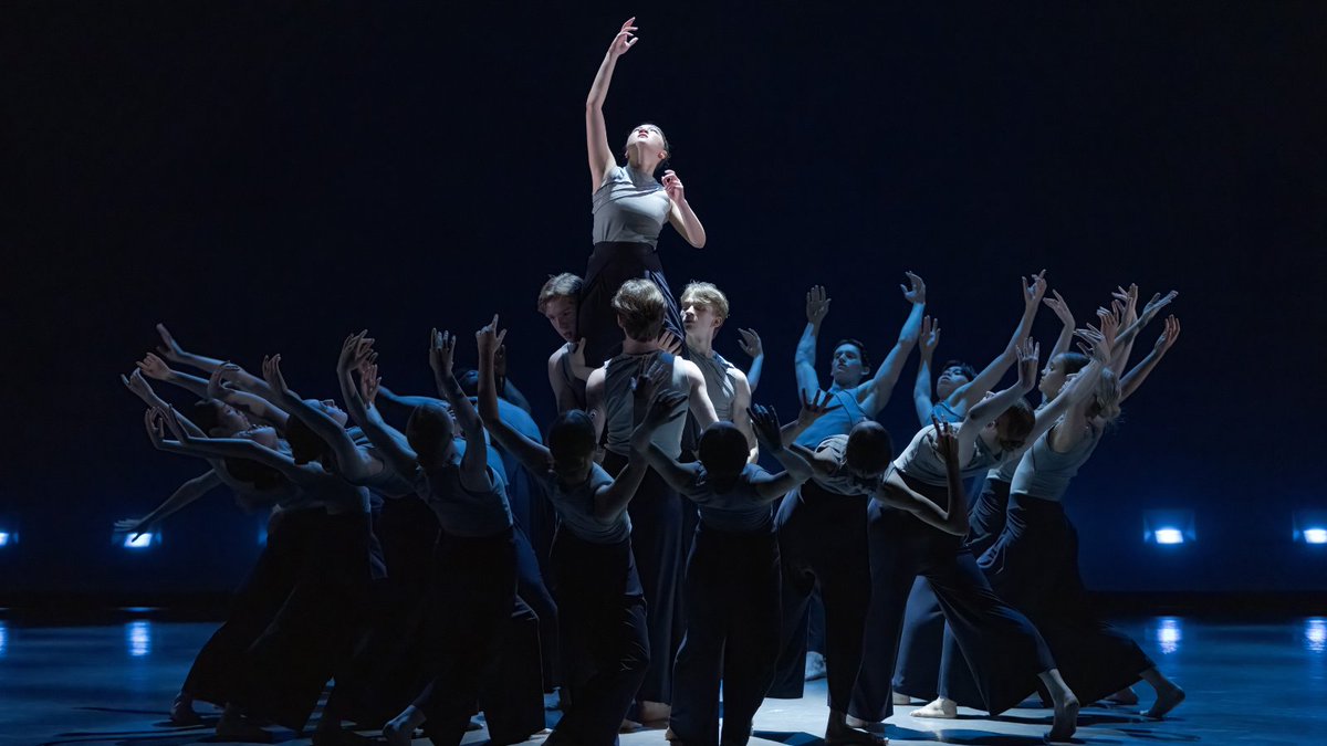 Headed to the Fall for Dance North Festival? ✨

Co-curated by Artist-in-Residence Esie Mensah and FFDN, AFROFUSION: Signature Programme 1 is on today. Visit ffdnorth.com for tickets to the programme occurring at 2:00 p.m. EST - Bluma Appel Theatre in Toronto.