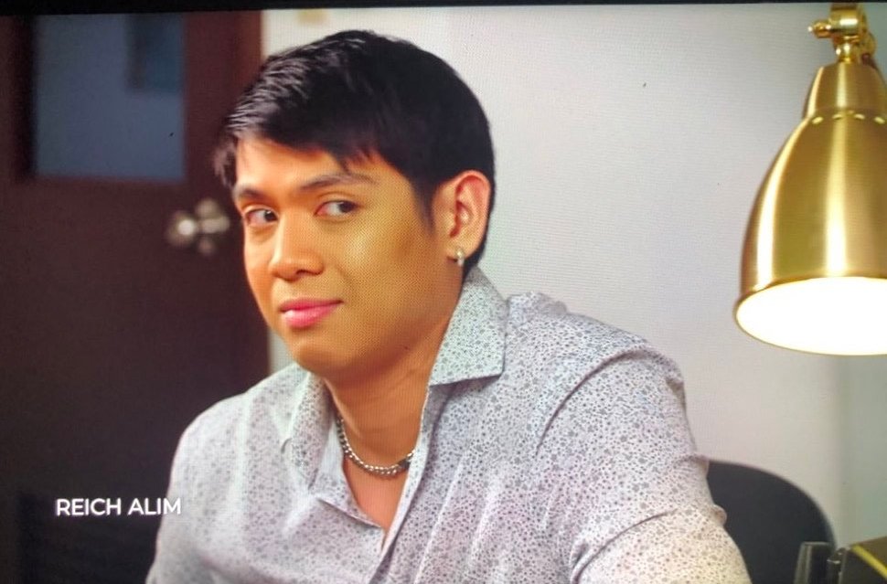GeneRAL914's tweet image. "Weh? Chariz" - sa isip ni Tom , habang nakatingin kay Tim. 😆

#WhatLiesBeneath
#DongPat #Ep2
@RCDNarratives