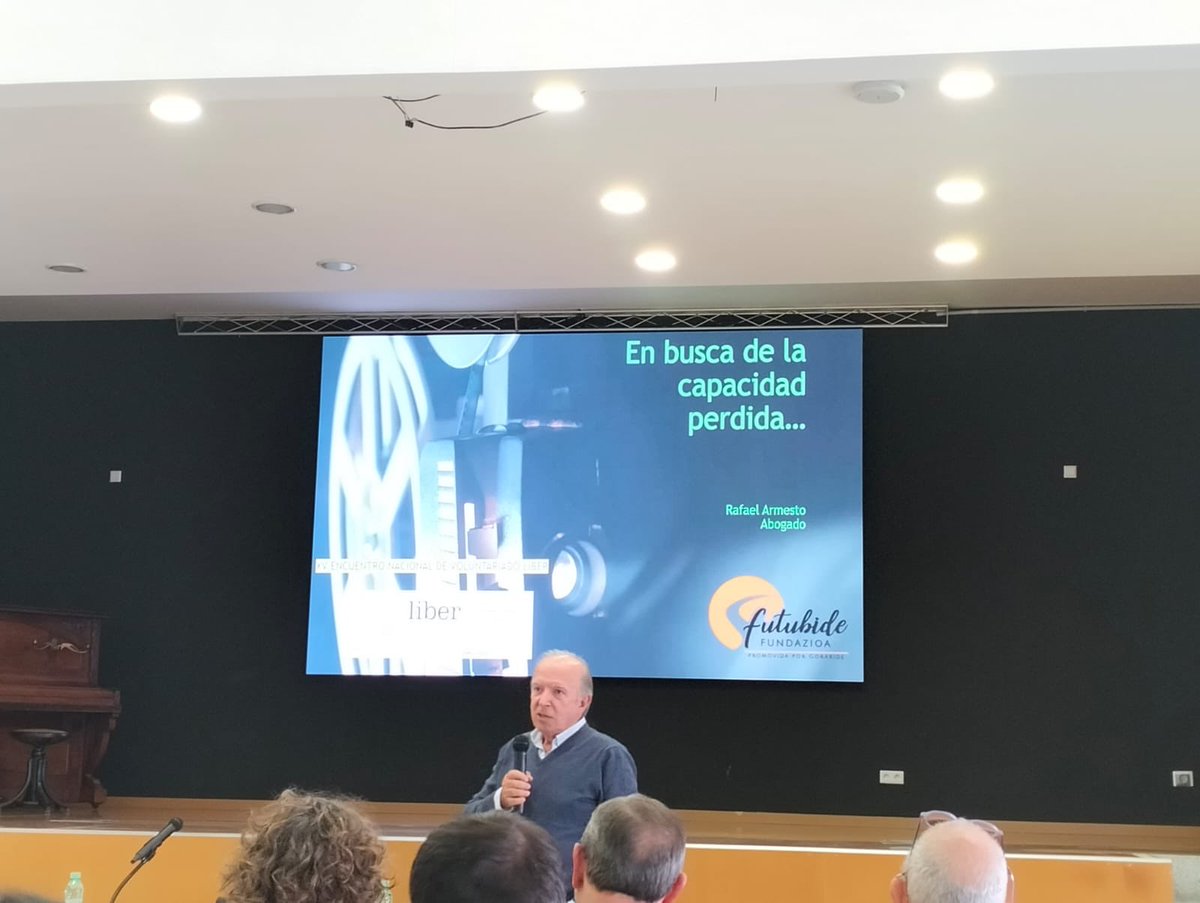 En el XV encuentro estatal de voluntariado <a href="/AsociacionLiber/">Liber.</a> . En busca de la capacidad perdida… Dilemas éticos. Gracias <a href="/AsociacionLiber/">Liber.</a>  y gracias <a href="/futubide/">Futubide Fundazioa</a> por estos treinta años!