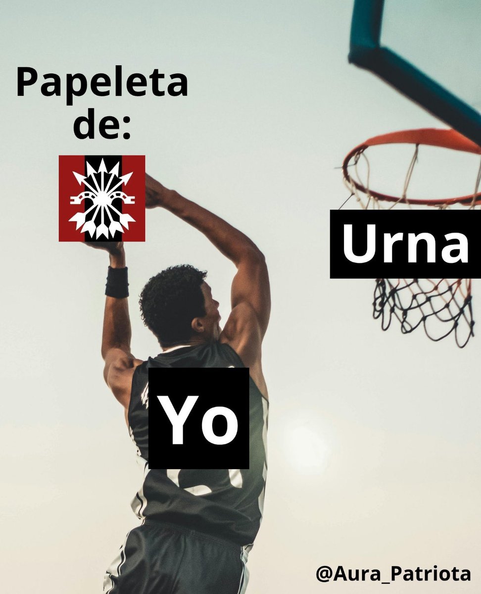 Mi padre dándome la papeleta del PP.
Yo en corto: