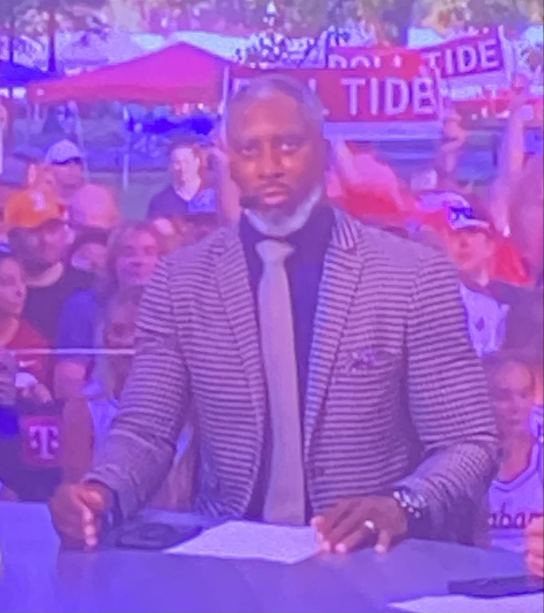 Butthurt Clown of the week: Roman Harper

Forget about him having a cigar on set, he just said Tennessee is a more important yearly opponent for Bammer than Auburn. 

Roman still out here reeling from never beating Auburn.

Cry some more <a href="/Harp41/">Roman Harper</a>