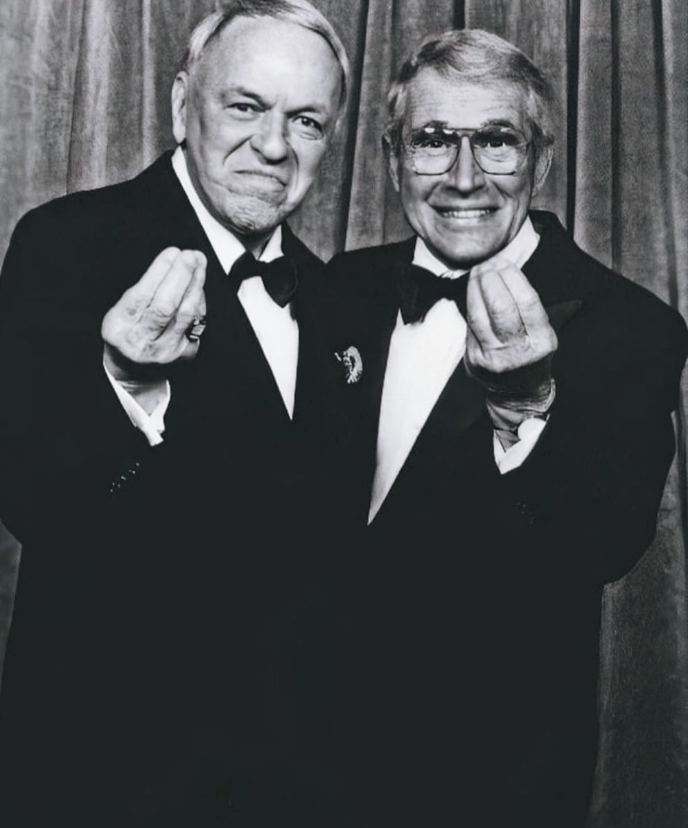 Frank Sinatra and Perry Como together in 1990🎙️🤌Two iconic Italian American voices 🗣️🇮🇹