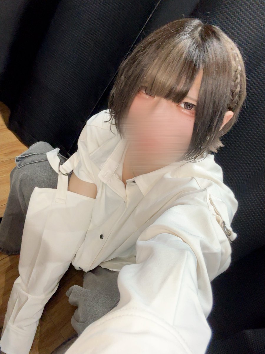 syosyosyo_babu's tweet photo. あどぷろvol.19ありがとうございました！！！告知とか忘れてて涙すぎる🥲YouTubeの歌みたたくさん聴いてください！！
初めての経験だったのにあまりにも楽しくて幸せでした🙂‍↕️✨
感想とかまた聞かせて欲しいな💭

セトリはALTへ🍀 https://t.co/aRwM4aEO06