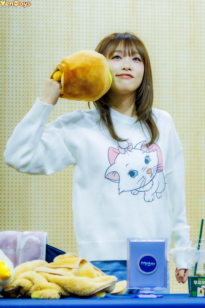 25.10.18 #최예나 #예나 #YENA #イェナ 팬사인회