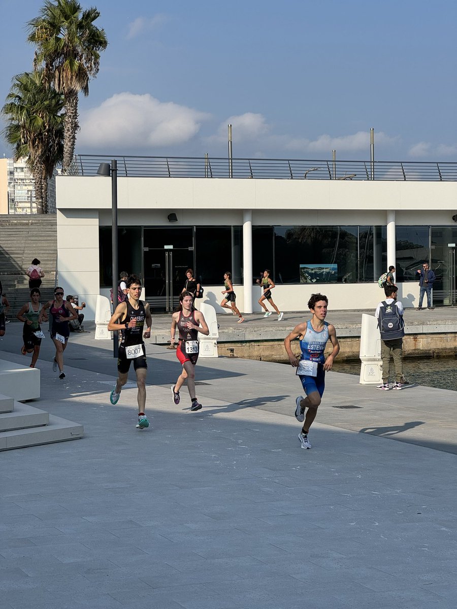 🌊 El Port d’Aro ha col·laborat un any més amb l’Aquatló organitzada per l’Aquàtic Club Xaloc 

🏊🏻🏃🏻 Com en les darreres edicions, la categoria jove s’ha dut a terme dins les instal·lacions del Club

És un plaer poder formar part d’aquest esdeveniment i seguir fomentant l’esport