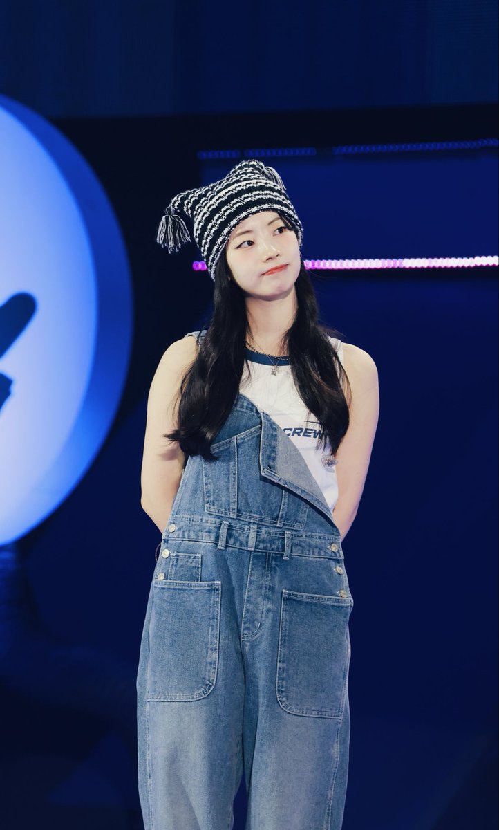TREE91020's tweet photo. 251018 10주년 팬미팅 preview

#트와이스 #TWICE  #다현 #DAHYUN  #ダヒョン https://t.co/mP9l7iQpgz