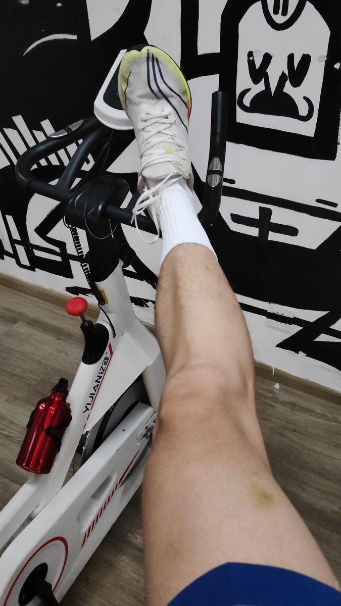 EMPRIO_Master's tweet image. 过来当架子让我搭上去