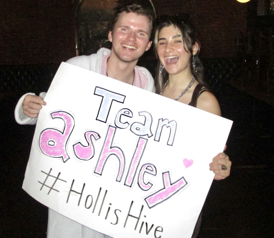 best possible thing to wake up to, long live the have not room #bb27 💖💖 @ashleyhollis__ we’d love to have you as a guest for bb28 👀