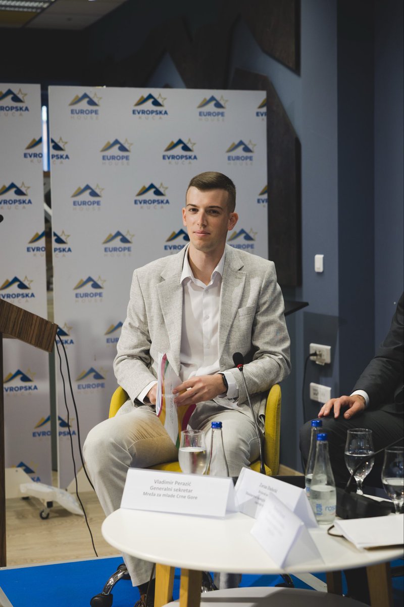 Učešće mladih nije privilegija. To je pravo. ✊🌿

U Podgorici smo zaokružili proces uspostavljanja Omladinskog klimatskog savjeta Crne Gore — mosta između mladih i institucija.

<a href="/MrezazamladeCG/">Mreža za mlade Crne Gore</a> <a href="/rccint/">RCC</a> 

#YouthForClimate #OmladinskiSavjet #RCC #EUinMontenegro #MrežaZaMlade