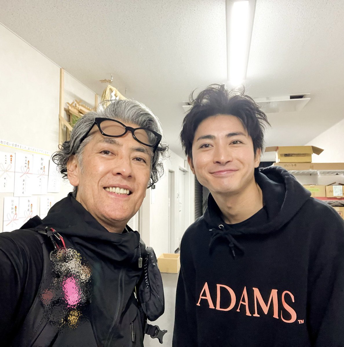 keisukehoribe's tweet photo. #舞台
#狂人なおもて往生をとぐ

#出 役の #木村達成 くん。
もう、とにかくこの人です。
この作品のど真ん中に、出としてしっかと立っていました。
稲葉さんの日々のノートに果敢に挑み、出をどんどん進化させ。一緒に演じていて愉しさを感じる瞬間が何度もありました。とても熱く、刺激的な体験でした♪

本日ご来場頂きました皆さま、これまで公演にお越し頂きました皆さま、応援頂いた皆さま、気にかけてくださった皆さま。
ありがとうございました！
お陰様で全公演、無事に幕を下ろしました。
また皆さまとお目にかかれる機会を、心より願っております。
多謝♪

#木村達成
#岡本玲
#酒井大成
#橘花梨
#伊勢志摩
#稲葉賀恵
#清水邦夫
#IMMシアター