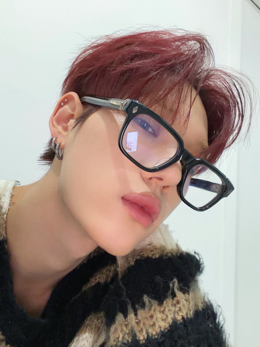 [#제이든]
삐약삐약

#ALL_H_OURS #올아워즈
#XAYDEN #제이든