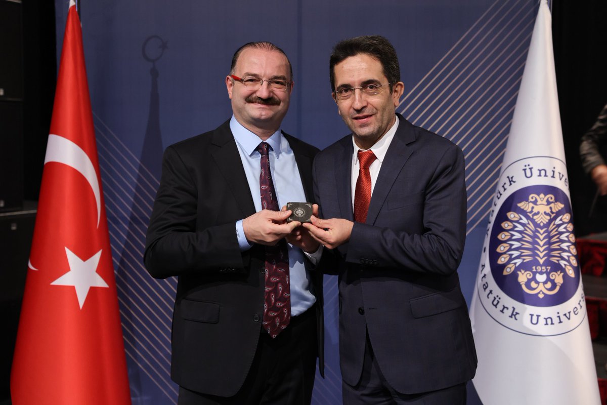 2025 yılı Akademik Teşvik ve Ödül Töreni kapsamında ikinci kez bilimsel çalışmalarımın ödüle layık görülmesinden büyük bir onur ve mutluluk duydum. Ödülümü tevdi eden Rektörümüz Prof. Dr. Ahmet Hacımüftüoğlu'na teşekkür ederim. Rabbım daha nice ödüller nasip eylesin inşallah.