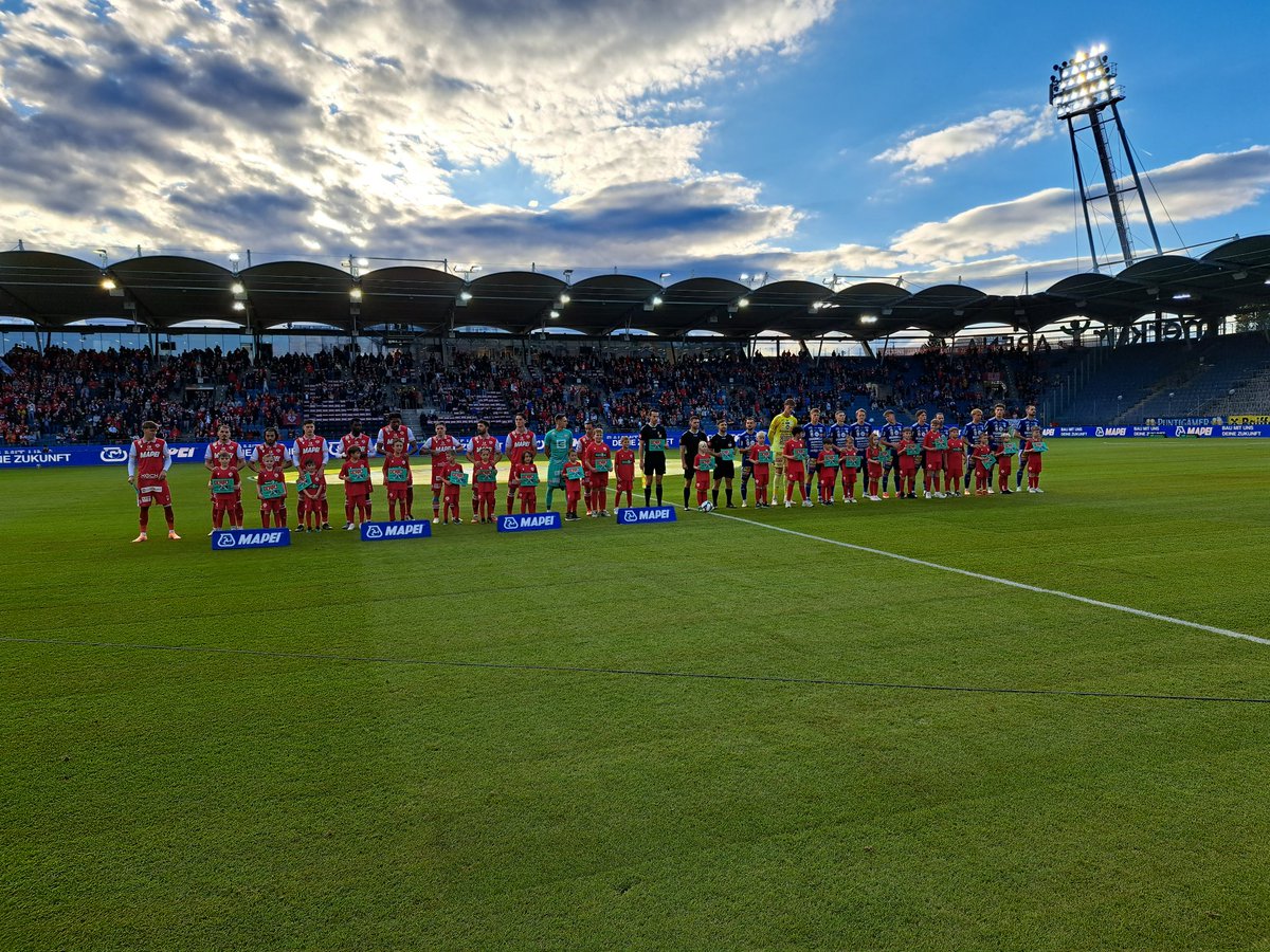 tsv_hartberg's tweet photo. Wir brennen für das Derby!
GEMMA HARTBERG 💙
__________
GAK 0:0 HTB | 1´ - #gakhtb #admiralbl https://t.co/Mu46Z5SEUh