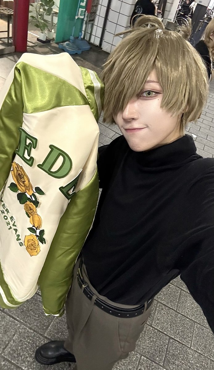 cos.

初出し！教授で居ました！不安だったけど好評で嬉しかった😭

#フクヤマニメ #フクヤマニメ8