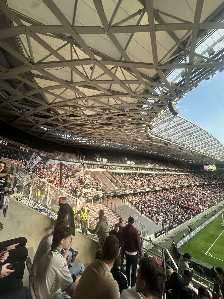 maxinhoo tweet media