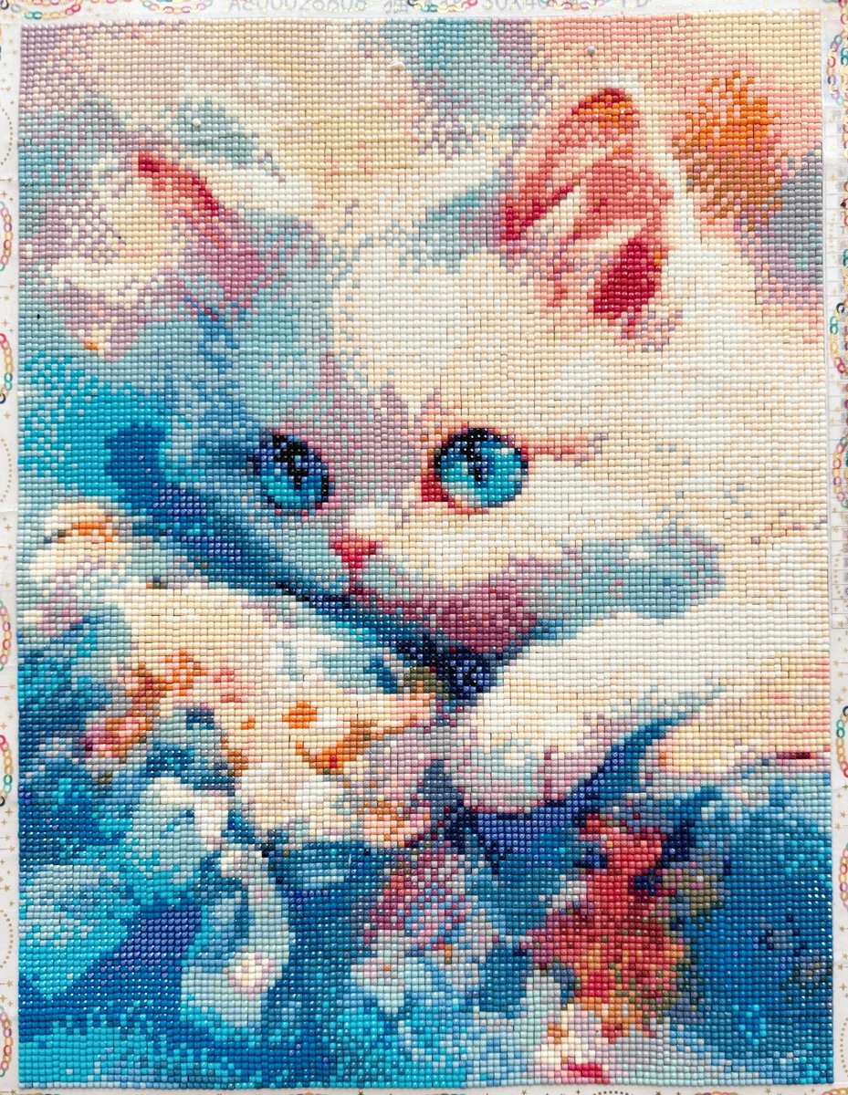 ss_DA_log's tweet image. 💎30×40＆30×30
作成は１ヶ月くらい前だけど仕事で忙しくて完成してそのままにしていた作品
猫ちゃんの粘着部分がよれよれになっていて完成しても浮きが出てしまってるのが悲しい😢

 #ダイヤモンドアート