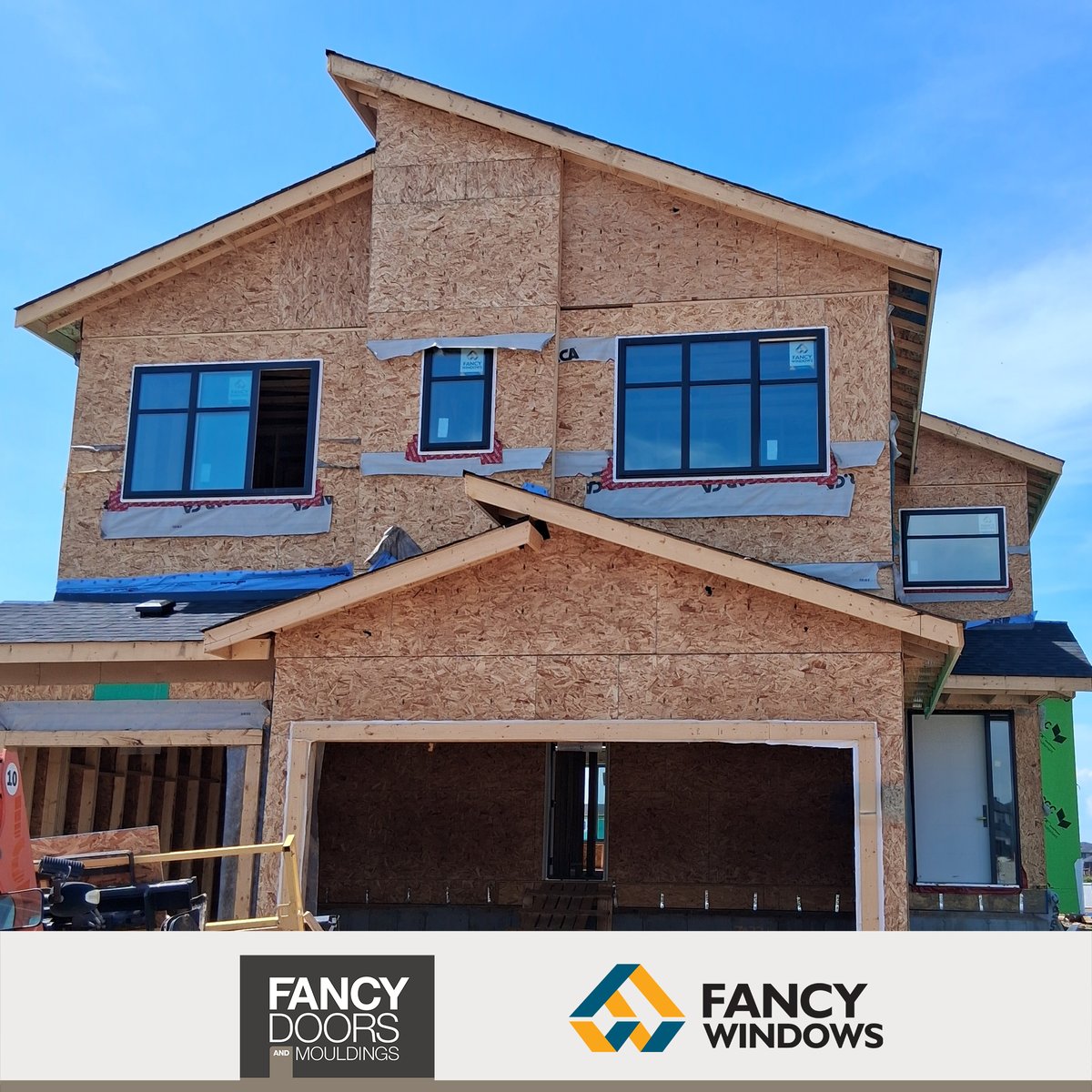 fancy_windows's tweet image. ✨ Stylish Details in the Making

We’re proud to be part of this under-construction spec home, featuring our sleek black windows and a solid panel entry door with sidelite.

#FancyWindows #SpecHome #BlackWindows #EntryDoorStyle #UnderConstruction  #WindowsAndDoors