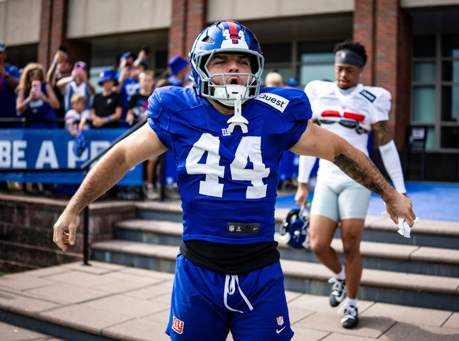 BigBlueFilmRoom's tweet photo. Cam Skattebo, via Giants YouTube channel:

"My whole life I was taught never just run out of bounds without making contact. You must be forced out of bounds." https://t.co/ph3o6KmFI1