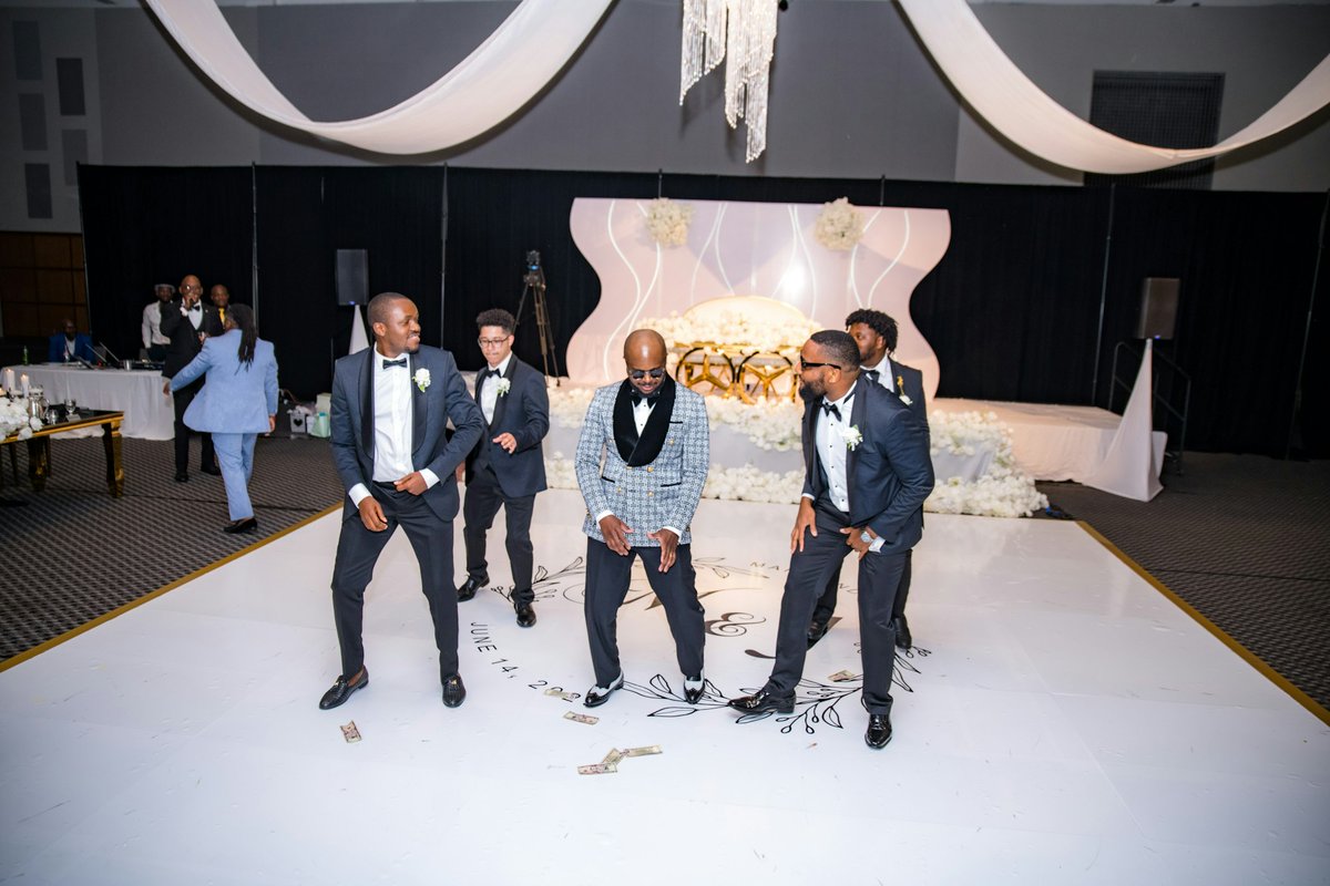 Pop the champagne and dance the night away with us 🥂
Our venue is the perfect place to bring your wedding vision to life 💕