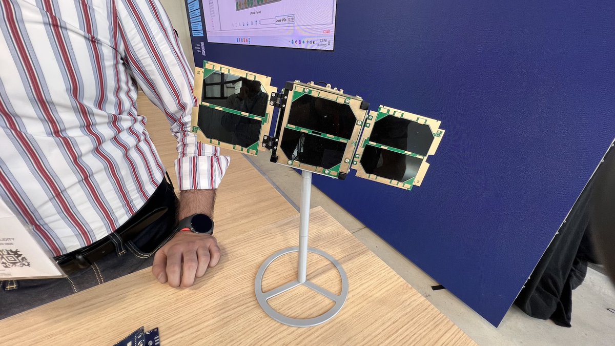 ElectromakerIO's tweet image. Apogeo Space is building an IoT constellation of picosatellites that connect remote devices directly to space. No ground infrastructure needed.
10 satellites already launched, 100 planned by 2027.
#MFR2025 @MakerFaireRome @ITAtradeagency
