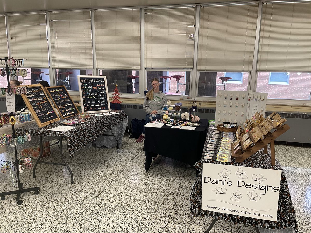 Come out to Fauquier High School cafeteria and visit Dani’s Designs in booth 49.  She is here until 2:00pm.   This craft show benefits the ARC.