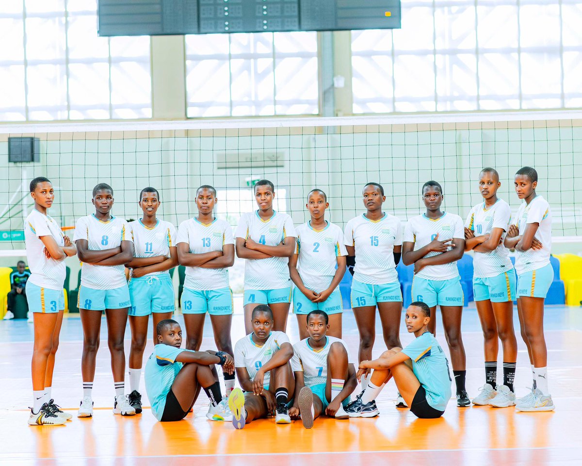 UwihirwePatric1's tweet photo. #Volleyball: Ikipe y��Ikigo k’Igihugu k’Imisoro n’Amahoro @rrainfo, #RRAVC, itangiye urugamba rwo gushaka Igikombe cya Shampiyona itsinda #RuhangoVC, amaseti 3-0 (25-21,25-14 na 25-16).
#RRAVC niyo ifite 🏆 byinshi bya Shampiyona (10), icya 1 yagitwaye mu 2008, igiheruka mu 2023. https://t.co/HrhYmfp4wA