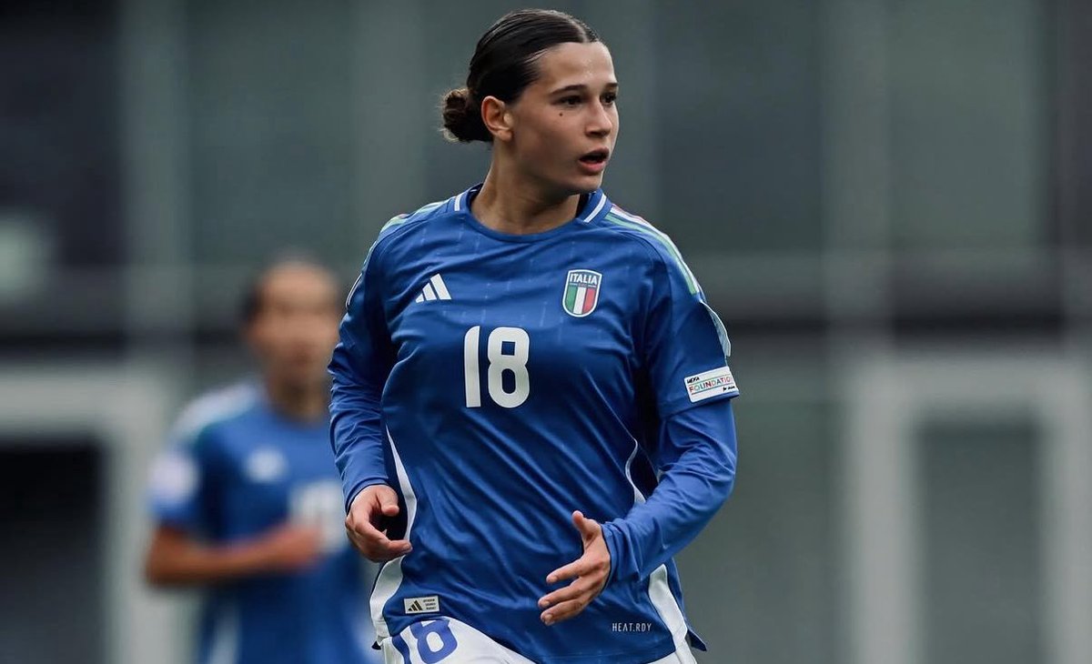 MirianaCardin's tweet photo. 💎 Brilla Anna #Copelli, gioiellino classe 08 della #JuventusWomen all’esordio al Mondiale U17

Due assist ed un goal per lei nella vittoria per 3-0 sulla Costa Rica https://t.co/GASMsUYbiq