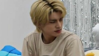 mnijake's tweet image. me to engenes who don’t vote

RT and REPLY or else, Jake will cry🦮
I vote #ENHYPEN on #2025MAMAVOTE