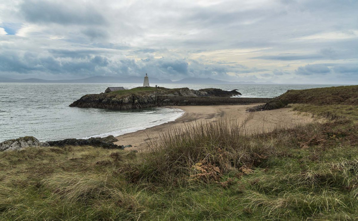 ijambrow's tweet photo. Early October 2025 images from #Anglesey . #LlanddwynIsland #TrearddurBay  #NorthWales @AngleseyScMedia @visitwales @VisitAnglesey @WalesCoastUK @ItsYourWales @itvcoastcountry https://t.co/fEsH5AynlL