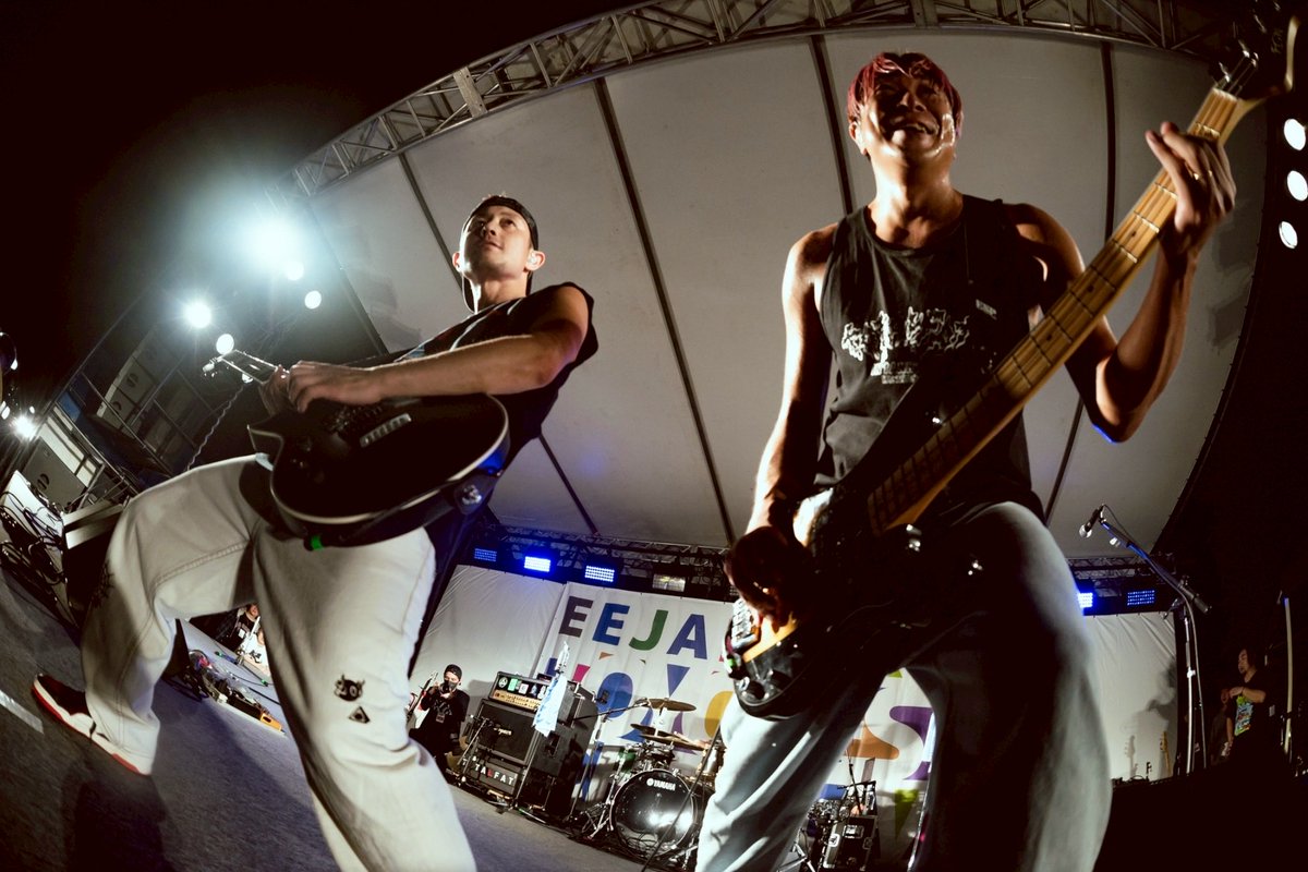 TOTALFAT tweet media