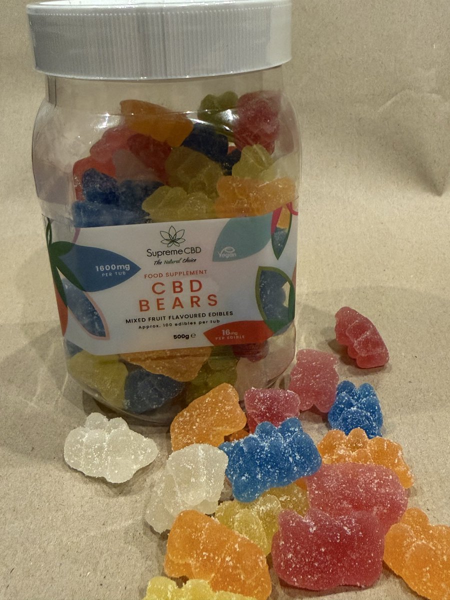 crouchie786's tweet photo. The best in 🇬🇧 and yours for 40% off using code GROUNDSMAN40 

@supreme_cbd &amp; @afowler06 have a great selection of flavours and strengths for you to choose from. 

My favourites are the Bears 👌🏻 https://t.co/XQMokt5rw5