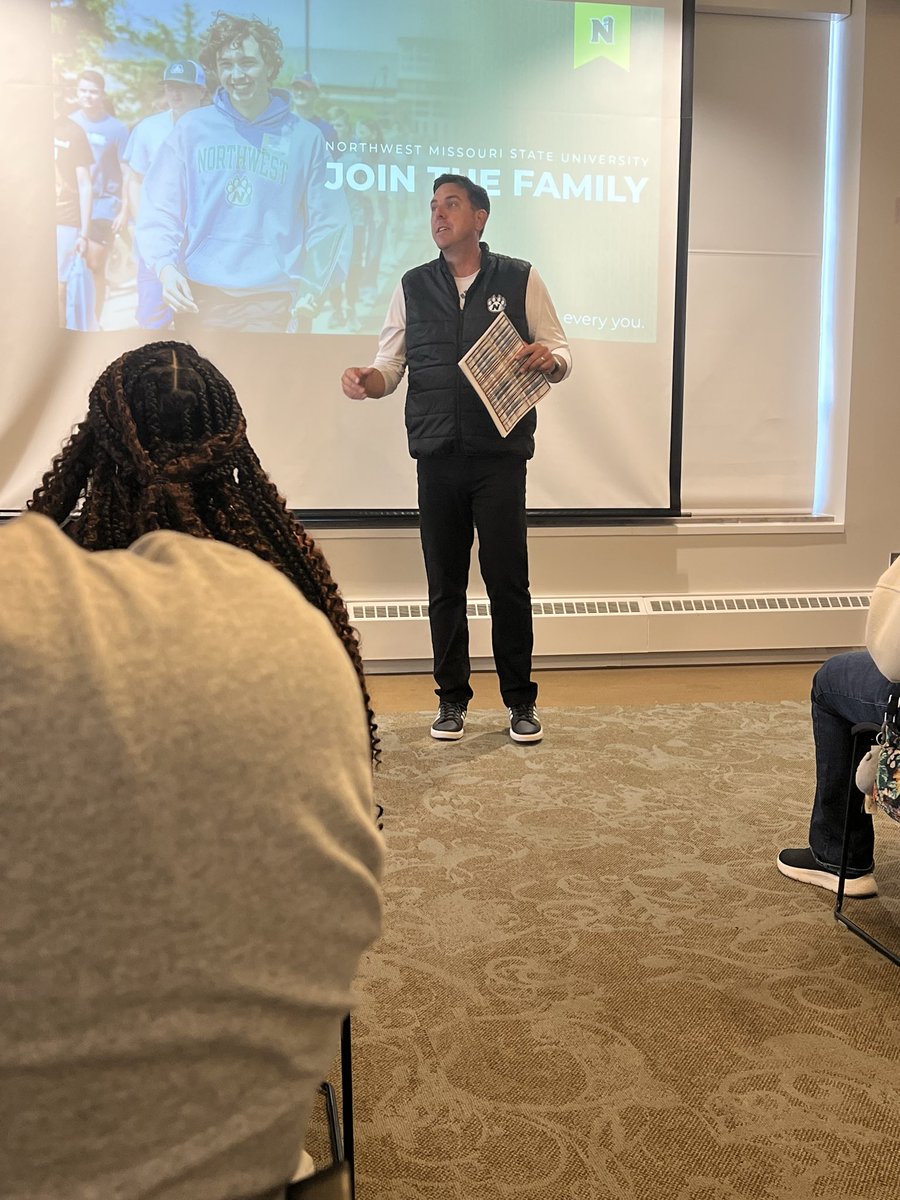 Dr. Allison Hoffmann tweet media