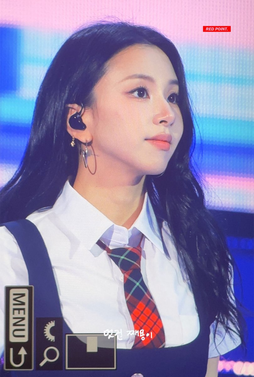 chaeyoung pics tweet media